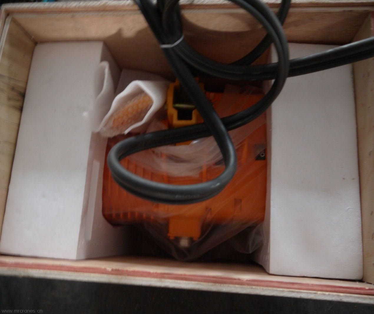 RM Electric Chain Hoists13-9.jpg